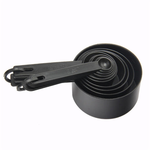 Black Plastic Measuring Cups